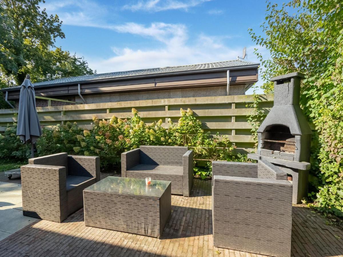 Vakantiehuis Inviting In With Terrace *